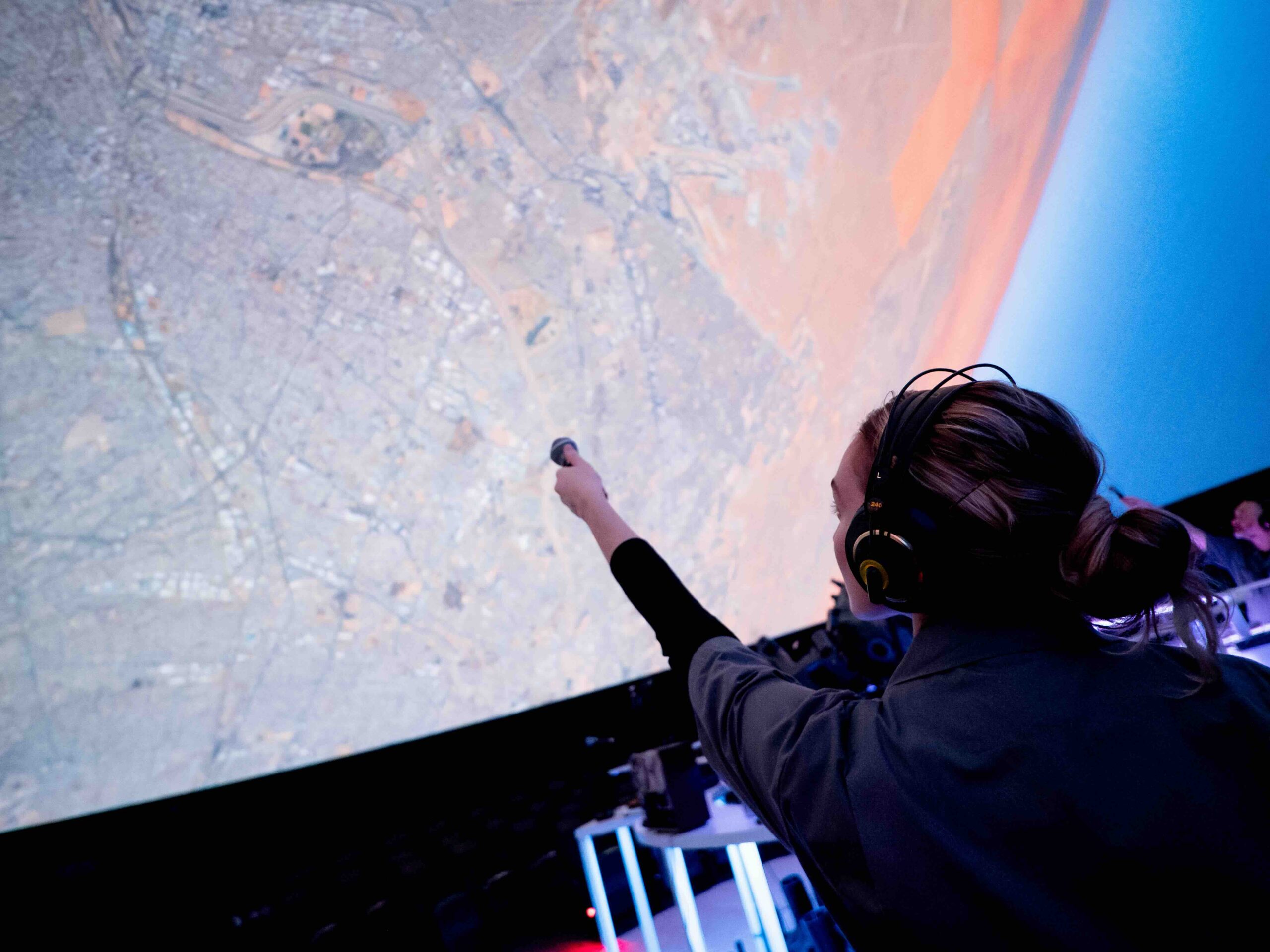 MOS_Utopian_Hotline-4-scaled