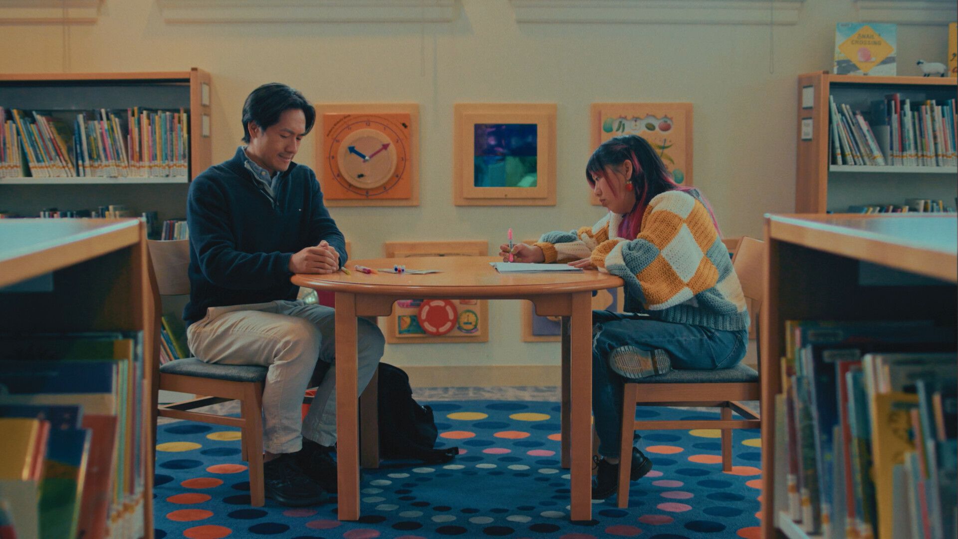 Photo 4 two_at_table