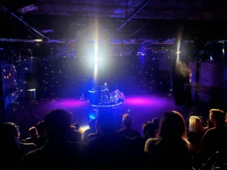 In two months, Ahamefule J. Oluo will be in Boston with his entertaining stories and musical talent! We can't wait. ⁠
⁠
📸: Roya_Amirsoleymani⁠
⁠
#Symphonic #BosArts #BostonTheatre