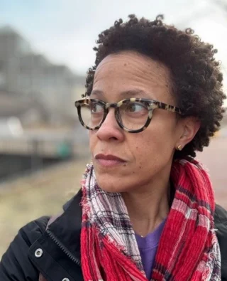 Meet the panelists for The Point: Theater of Stories and Songs: Aja Burrell Wood, Lizzy Cooper Davis and Beyazmin Jiménez!⁠
⁠
Burrell Wood is the managing director for Berklee’s Institute of Jazz and Gender Justice and focuses on the intersections of race, gender, and performance⁠. Davis is an artist/scholar currently developing an applied theatre project with formerly incarcerated people in partnership with several organizations. Jiménez is an urban planner and archivist whose work lives at the intersection of justice, economic development, and community development.⁠
⁠
Tickets are FREE w/RSVP. MAR 26 at 6:30 PM⁠
⁠
🎟️ at the link in our bio!⁠
⁠
#BosArts #Revolution250 #BostonEvents