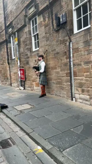 Bagpipes for your weekend listening pleasure, brought to you by our scouting trip to Scotland. We had such a great time! 🏴󠁧󠁢󠁳󠁣󠁴󠁿